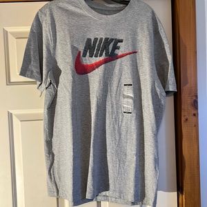 Men’s Nike T-shirt